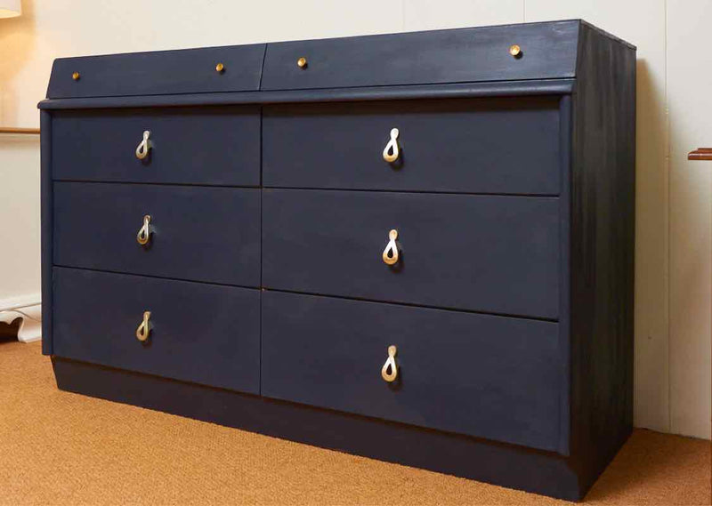 'Blueberry Blue' Finish 8 Drawer Dresser