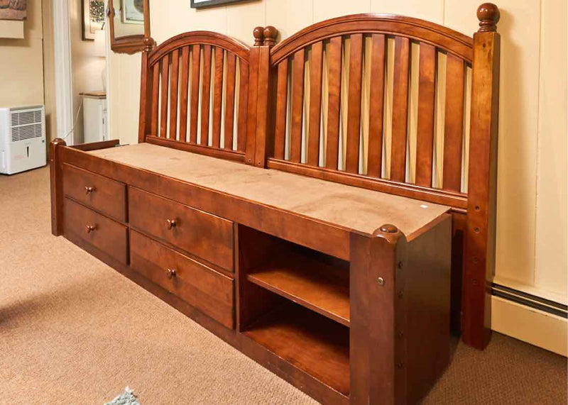 Stained Ash Full  Day Bed With Pull Out 4 Drawer Storage