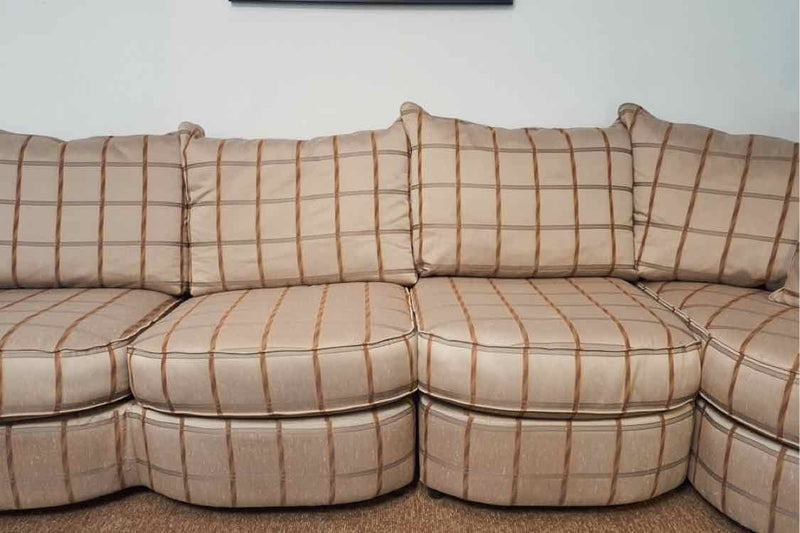 Sherrill Furniture 4 Piece 5 Cushion Silver Tone Plaid Bubble  Sectional