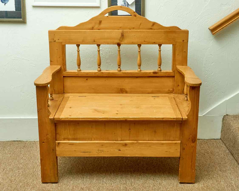 European Pine Spindle Bench with Flip Top Bench