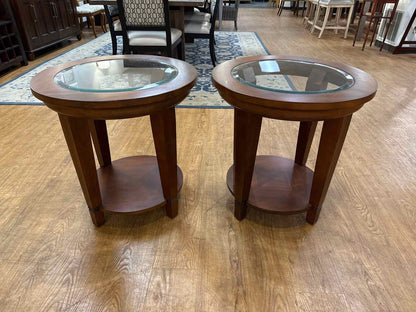 Bassett Pair of Round Side Tables