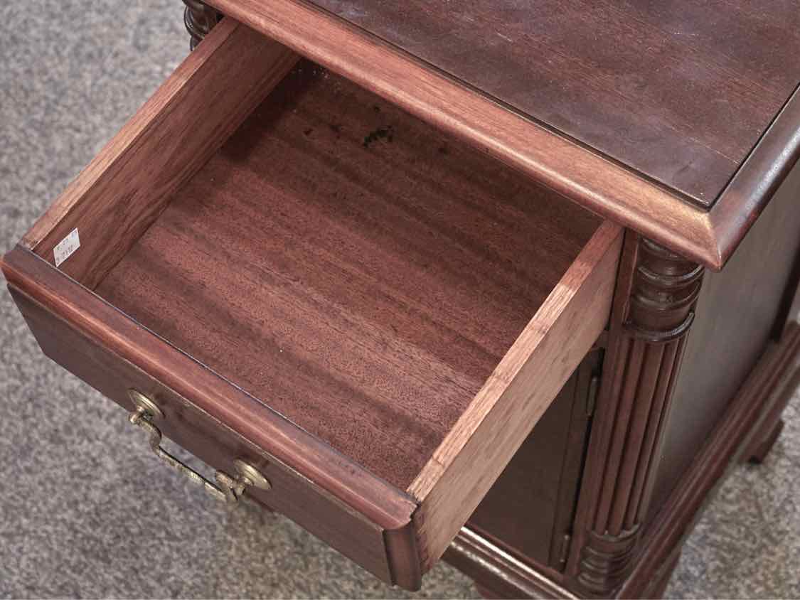 One Drawer Mahogany Nightstand