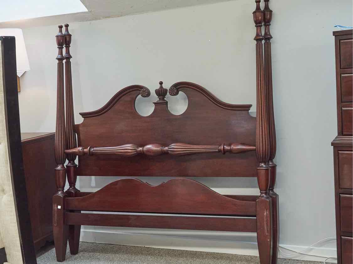 Continental Furniture Full Mahogany 4 Reeded Post  Bed