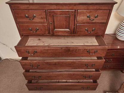 Bob Timberlake  Cherry 8 Drawer 1 Door Chest