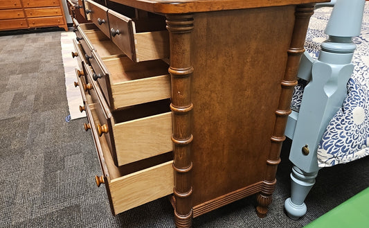 Lane Furniture 10-Drawer Dresser