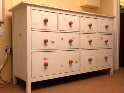 Distressed White Finish Natural Knobs 8 Drawer Dresser