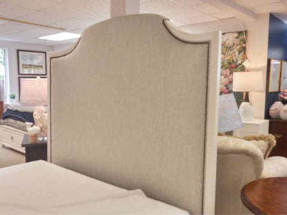 Vanguard Lillet Queen Bed
