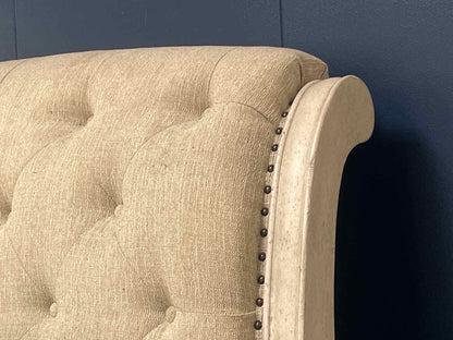 Rooms To Go'Armitage' Queen Sleigh Bed