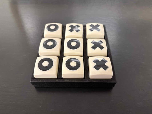 Small Tic-Tac-Toe in Ivory & Black
