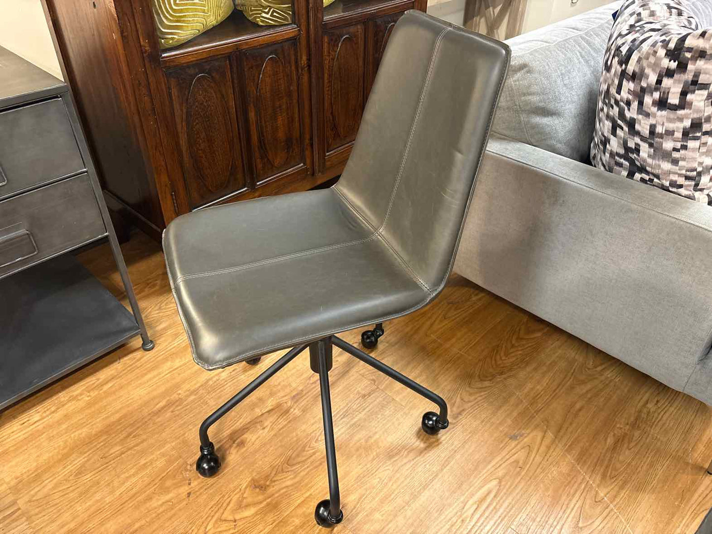Aeon 'Acro' Swivel Office Chair