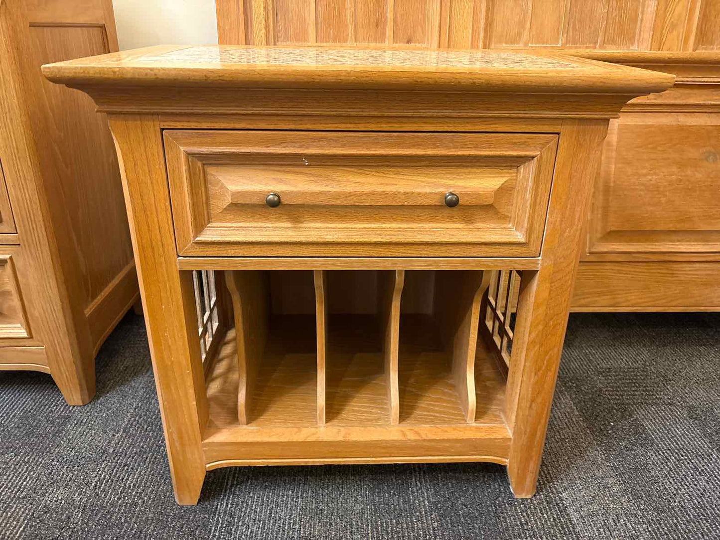 Thomasville 'Readers' Washed Oak Nightstand