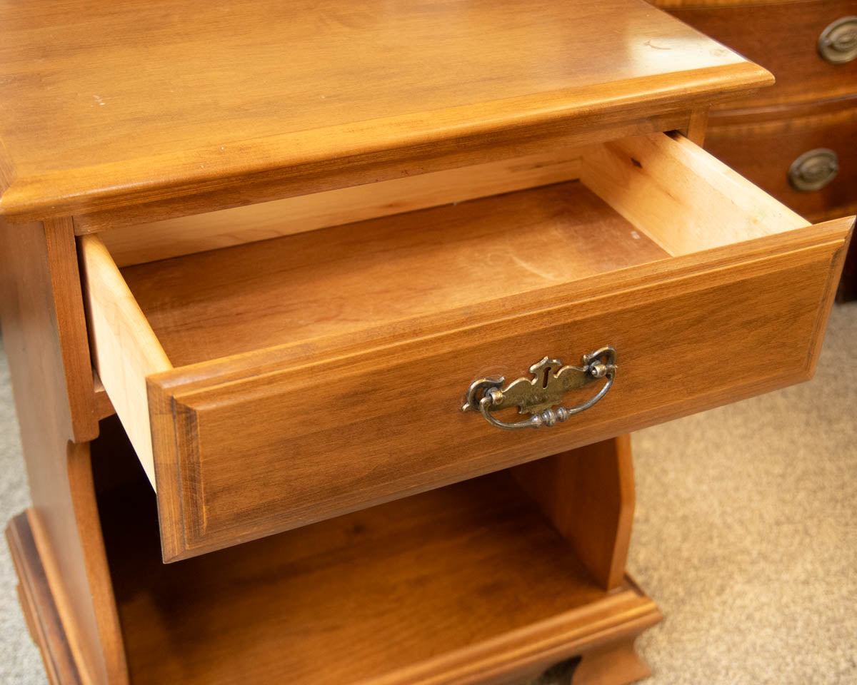 Pair of Ethan Allen Maple 1 Drawer Nightstand