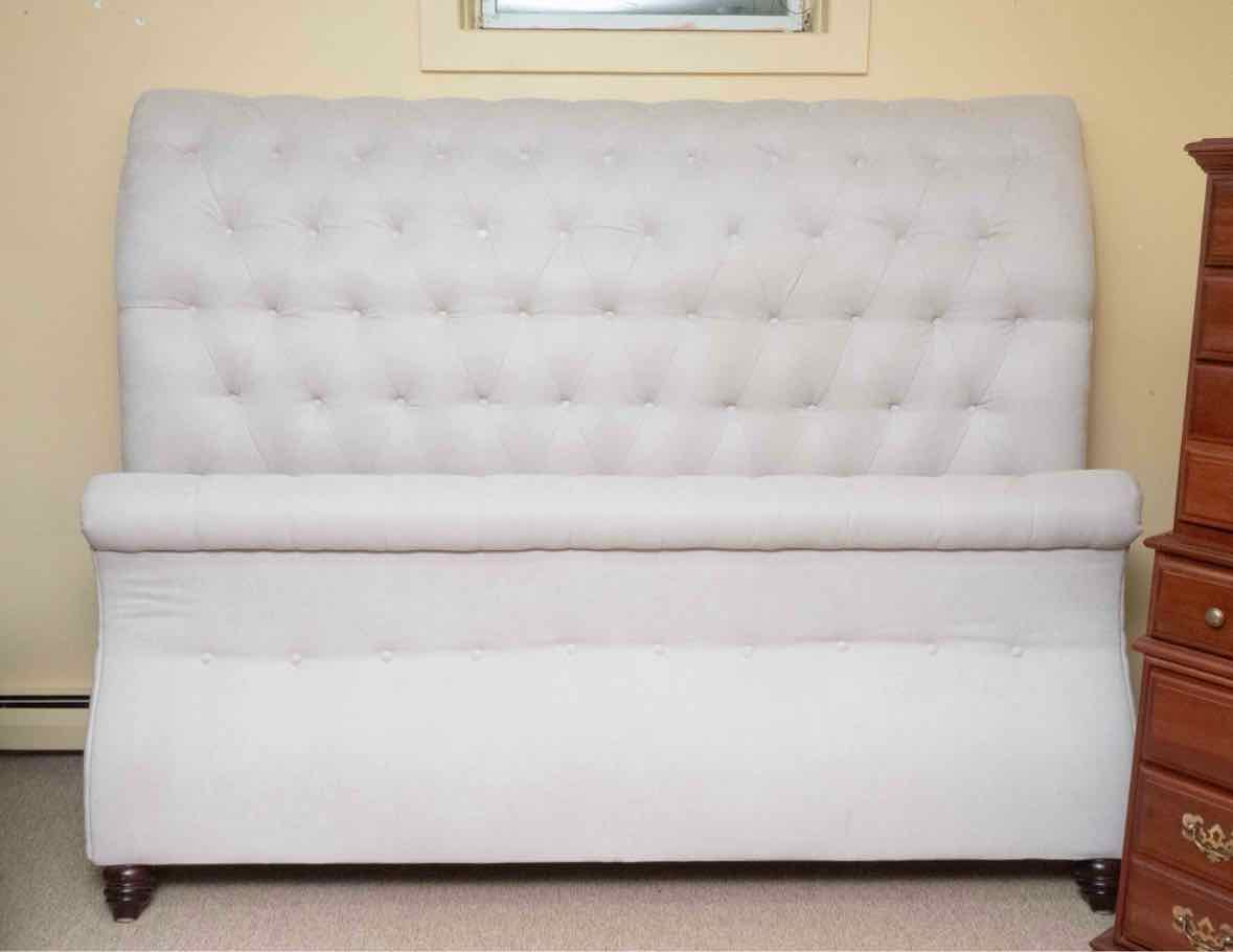 Basset 'Valencia' Ivory Upholstered Tufted Sleigh  King Bed