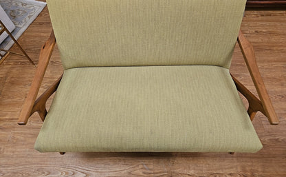 Crate & Barrel 'Cavett' Loveseat