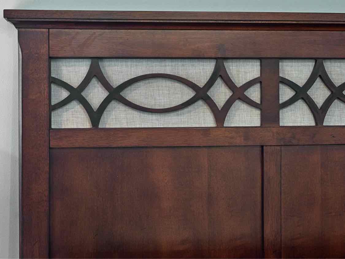King Size Cherry Stain Bedroom Set