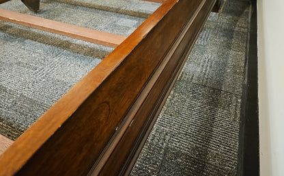 Ethan Allen Newport 'Somerset' King Sleigh Bed