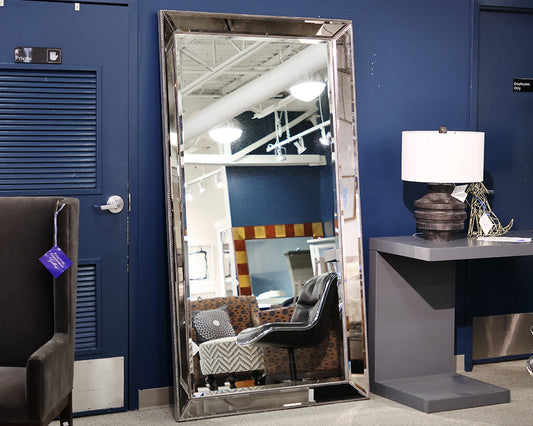 Bassett Standing Floor Mirror in Beaded Mirrored Frame
