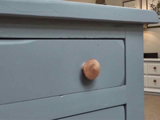 Colonial Blue Finish 8 Drawer Dresser with Natural Wood Knobs