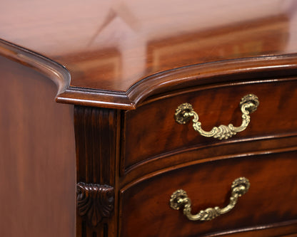 Heneredon RL Serpentine Chest