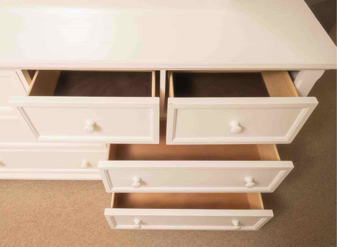 White Finish 7 Drawer Dresser with Beadboard Top & Mirror