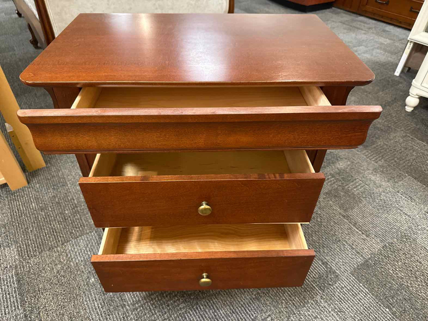 Cherry 3-Drawer Nightstand