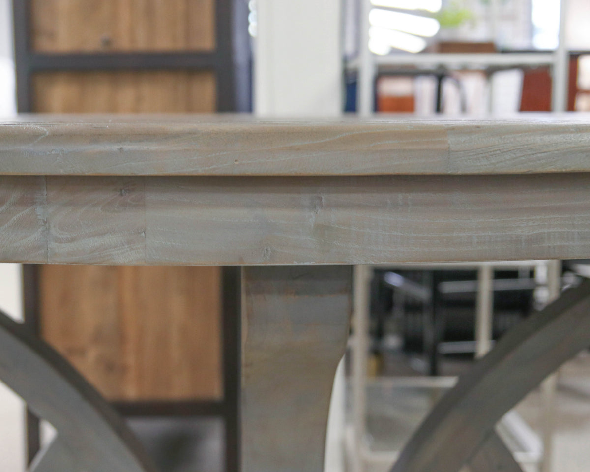 'Carnegie' Round Rustic Dining Table