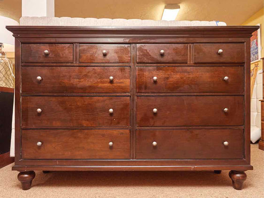 Kincaid  Dark Stained Ash 10 Drawer Dresser