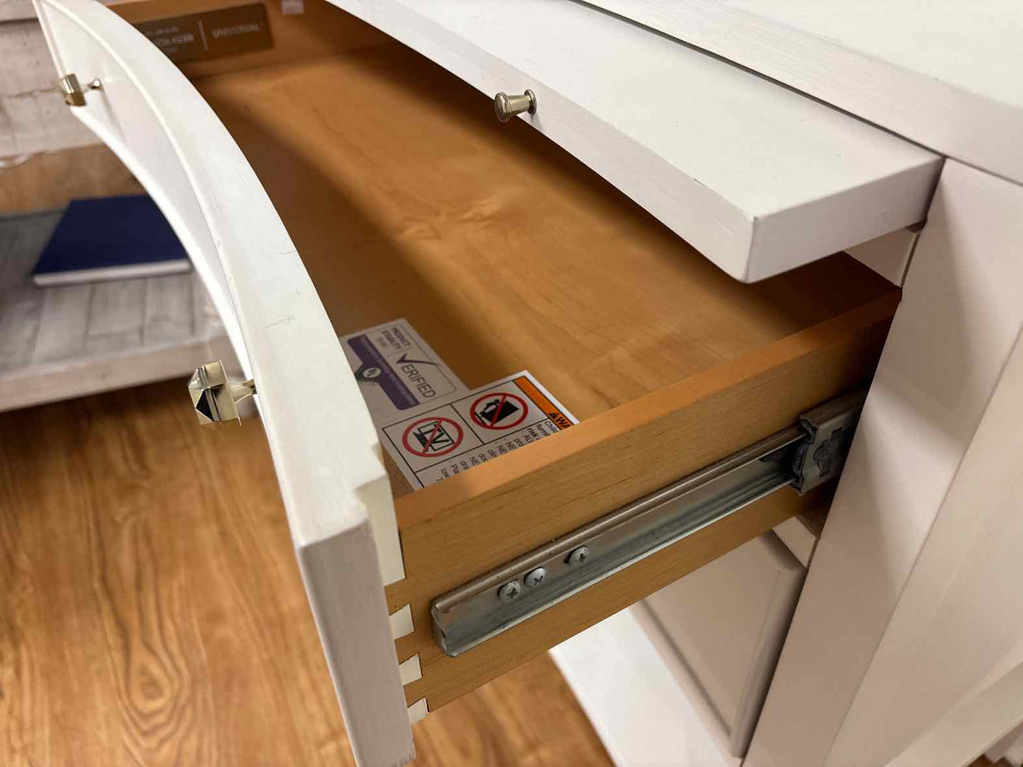 Universal 2-Drawer Nightstand