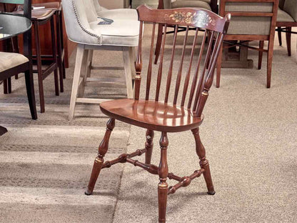 Hitchcock Round Dining Table & Set of Four Matching Chairs