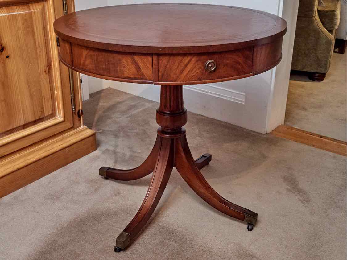 Mahogany Renter's Accent Table with Leather Top