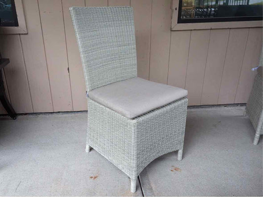 Set of 4 Crate & Barrel 'Captiva' Outdoor Dining Chairs in 'Seaside White'