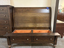 Liberty Furniture Queen Storage Sleigh Bed