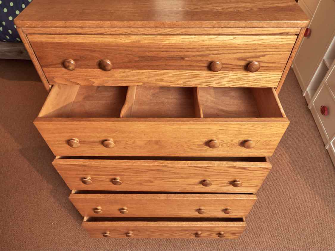 Oak 5 Drawer Chest with Double Wood Knobs