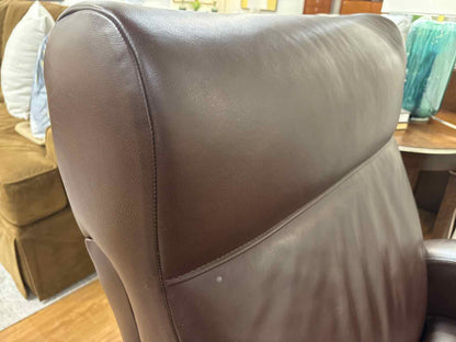 Barcalounger Pair of Chestnut Brown Leather Recliners