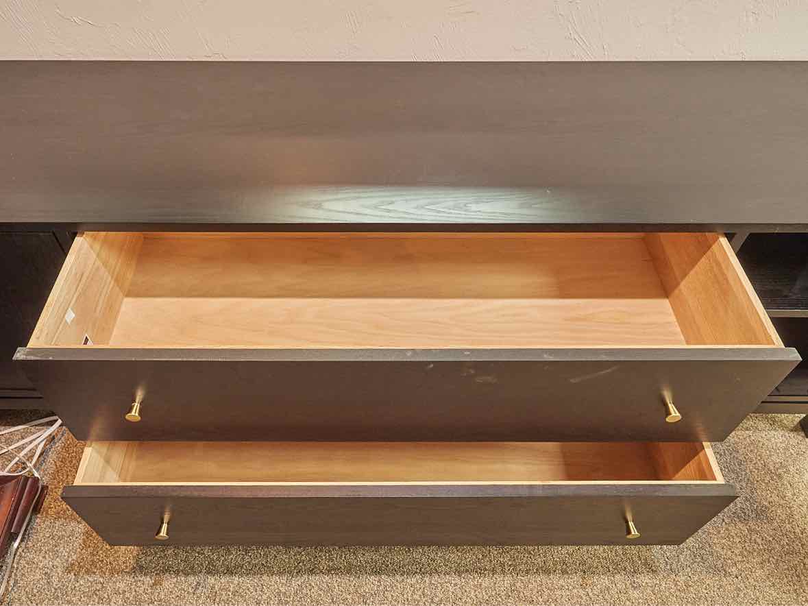 Gat Creek Tomlin Media in Classic Black