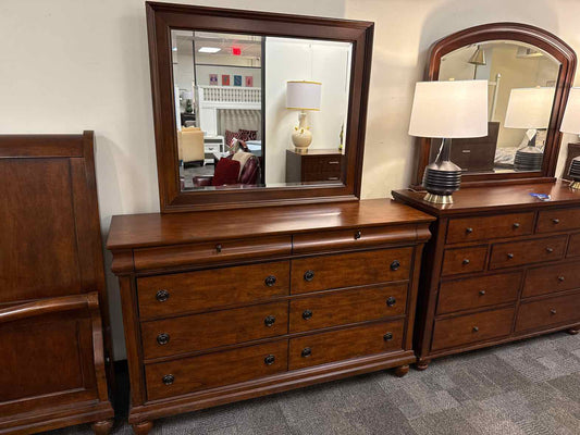 Liberty Furniture 'Rustic Traditions' Dresser