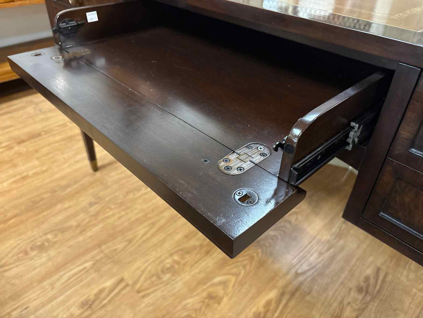 Ethan Allen 'Bennington' Desk