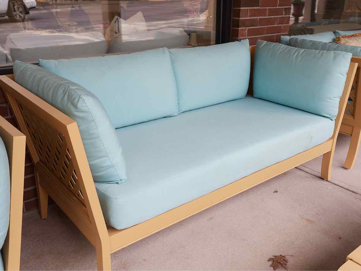 McKinnon & Harris duVal Alexander Outdoor Sette in Deco Yellow & Robins Egg Blue