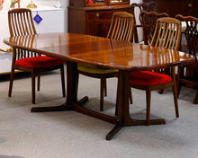 Dyrlund Danish Dining Table Set With 6 Chairs