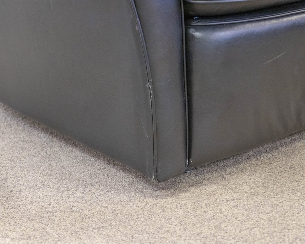 Recliner in Black Leather