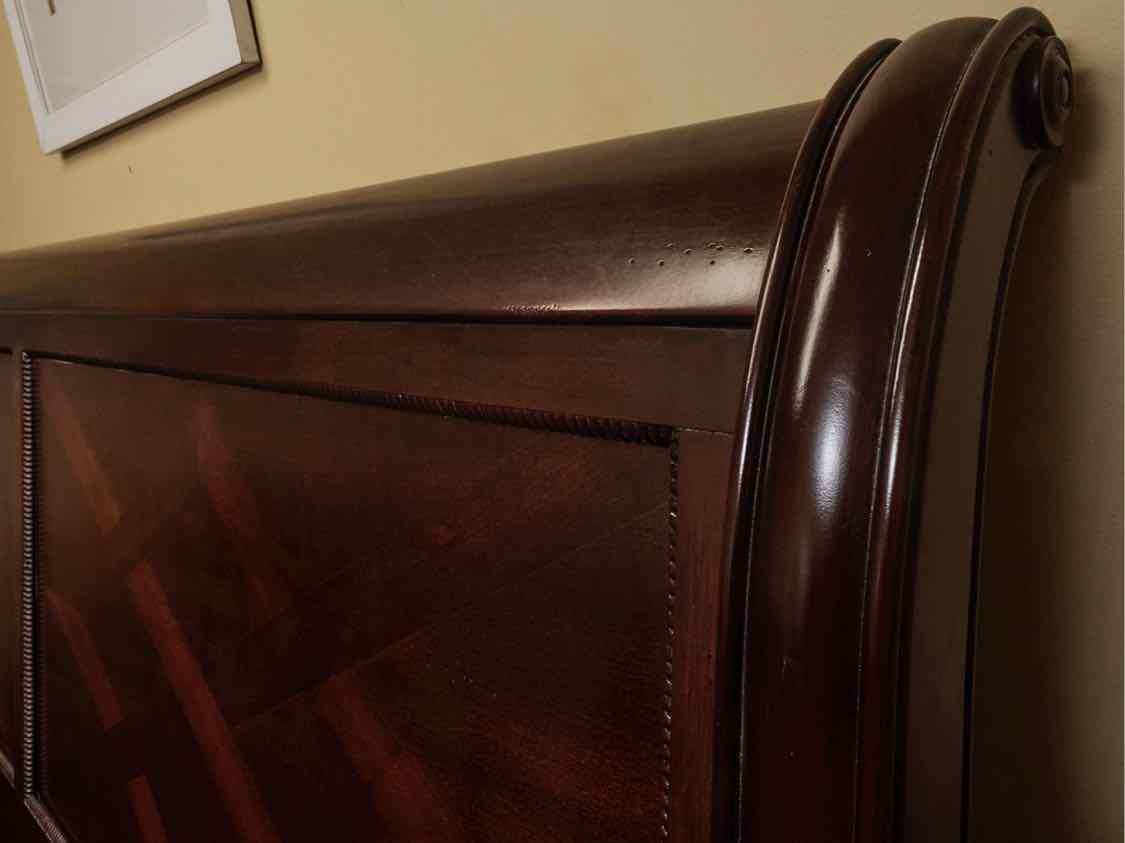 Bassett King Sleigh Bed in Dark Stain Finish