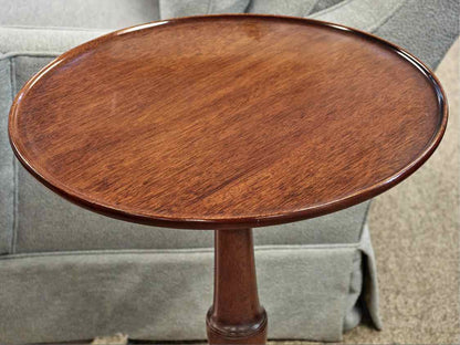 Kindel Mahogany Round Pedestal Table