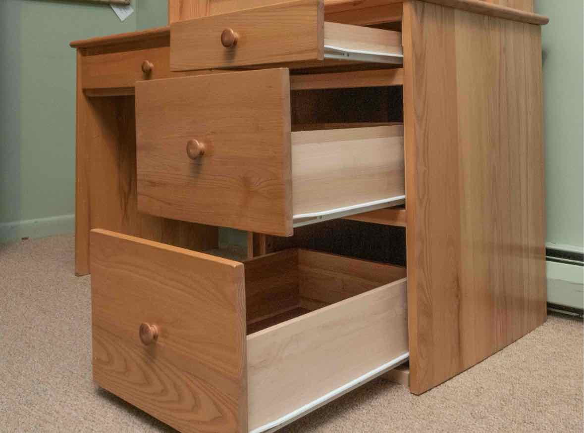 Oak 4 Drawer Desk & Hutch Top