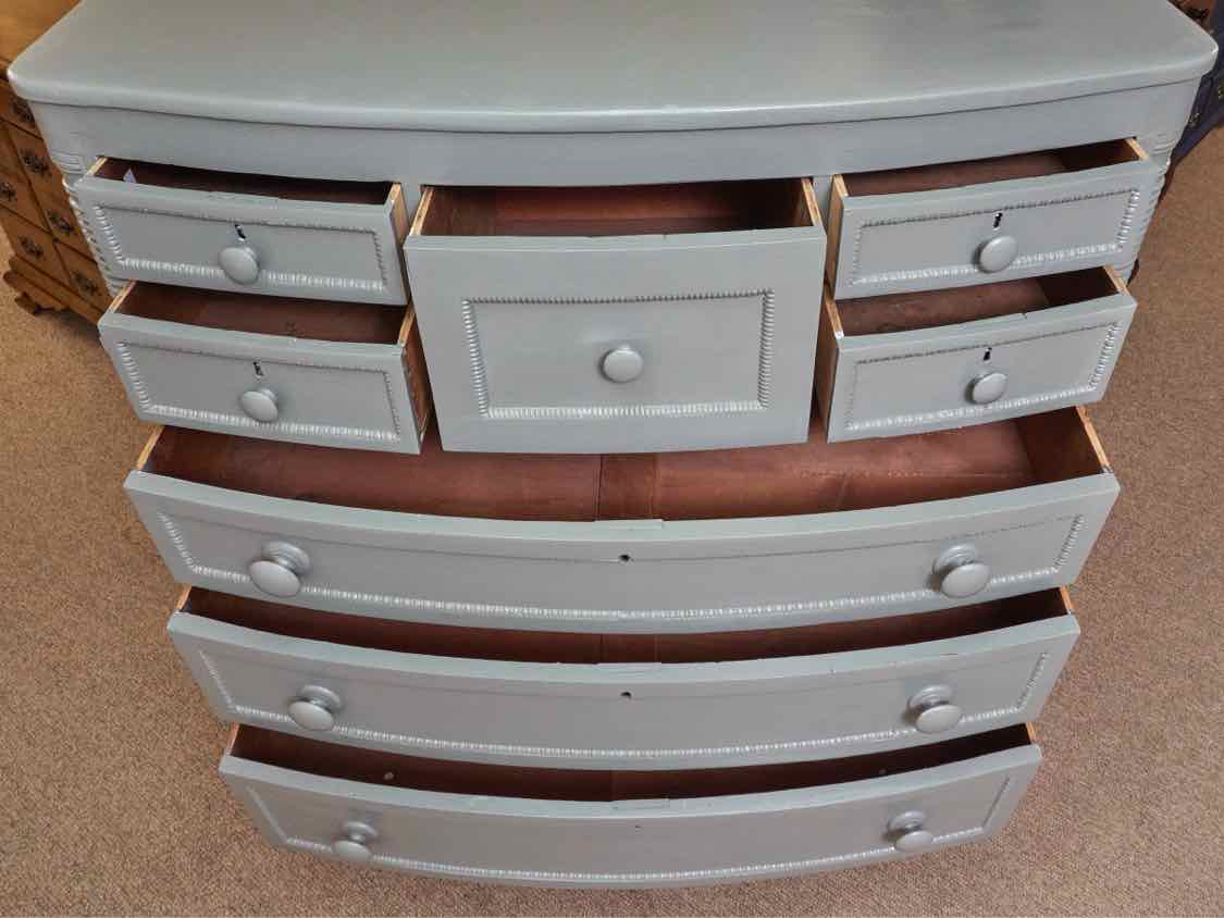 Antique Carved Column Accent 8 Drawer Dresser In 'Beach Pebble Gray'Finish