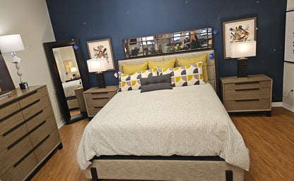 Lexington 'Barcelona' King Bed
