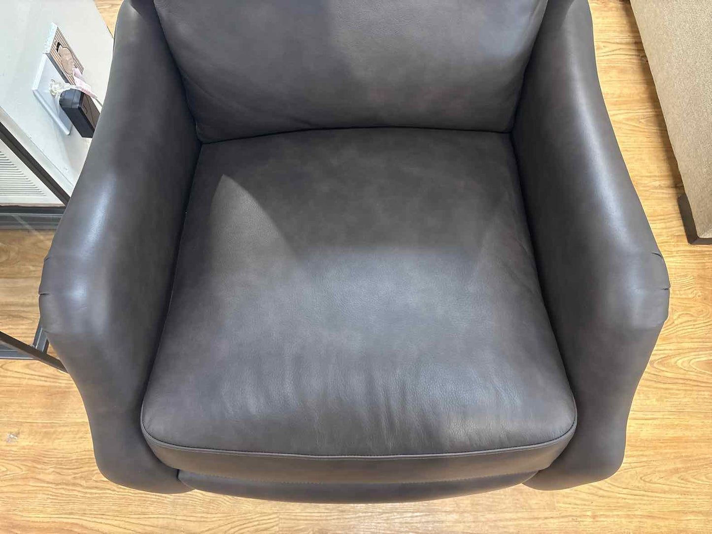 Bernhardt 'Isaac' Leather Power Recliner