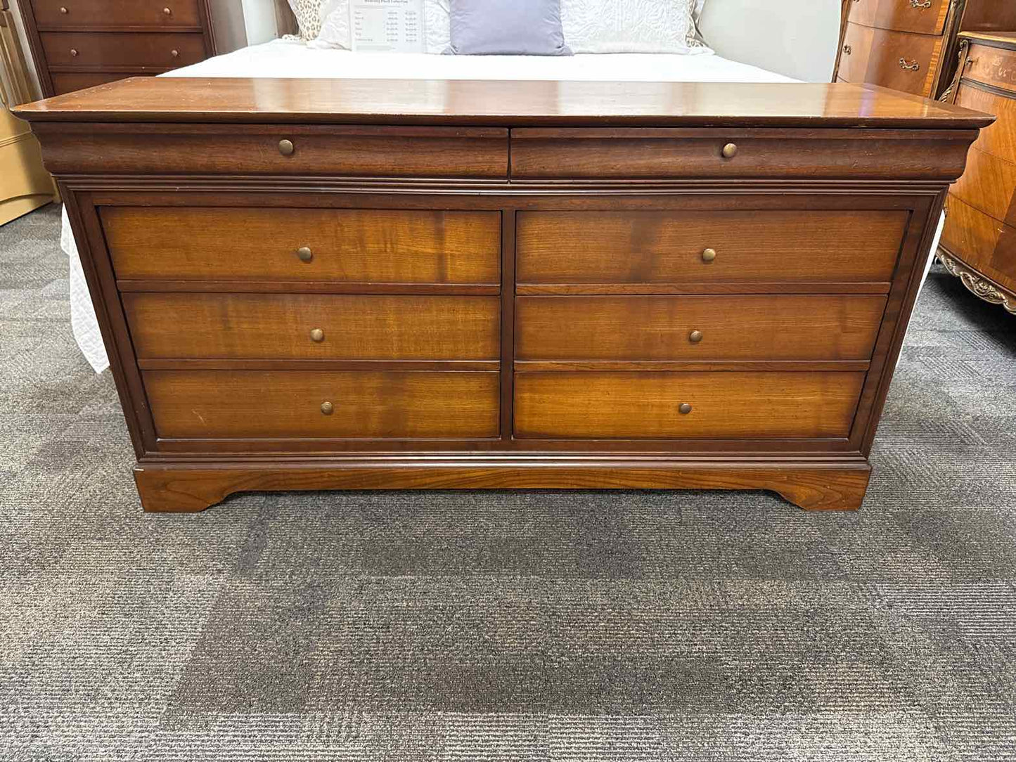 8-Drawer Vintage Dresser