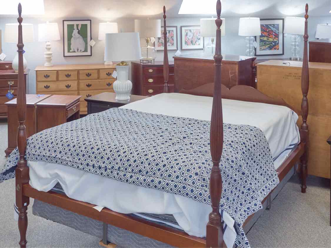 Eldred Wheeler Queen Bed