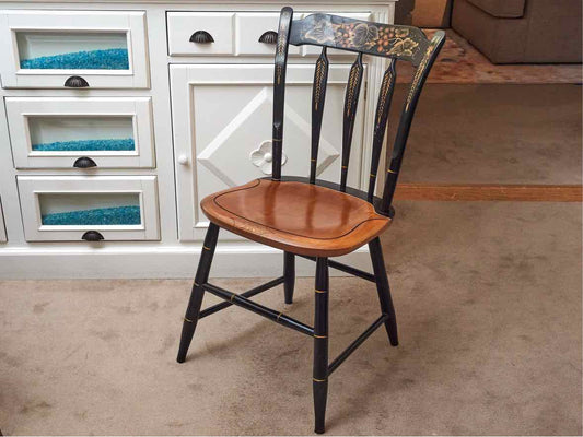 Set Of 4 Hitchcock  Black Stenciled Finish  Dining Chairs