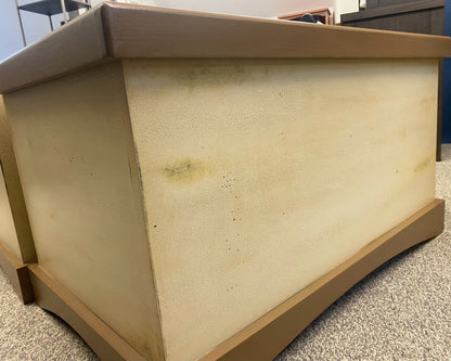Lift Top Storage Trunk in Cream Finish